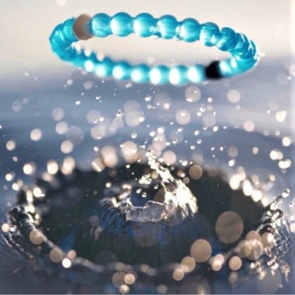 Live Lokai Water Bracelet Find Your Balance. Size Small. Wrist Circumference 6” - Picture 3 of 4